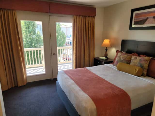 Put-in-Bay Resort Hotel and Conference Center — guest room