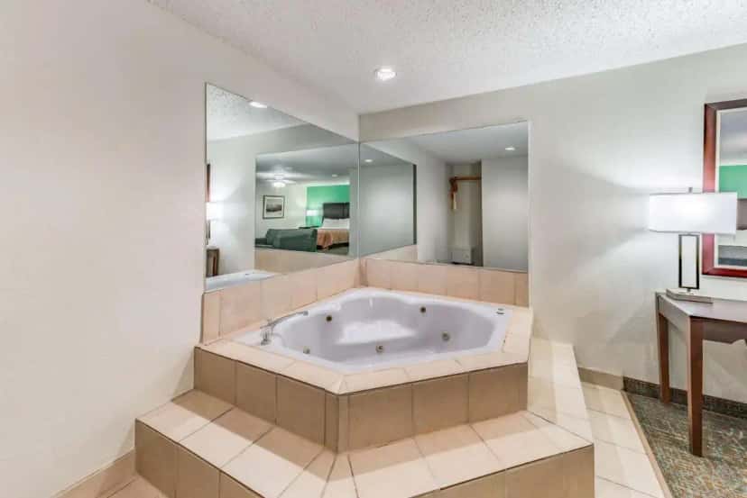 In-room hot tub at Quality Inn Allen - Plano East in Allen, TX