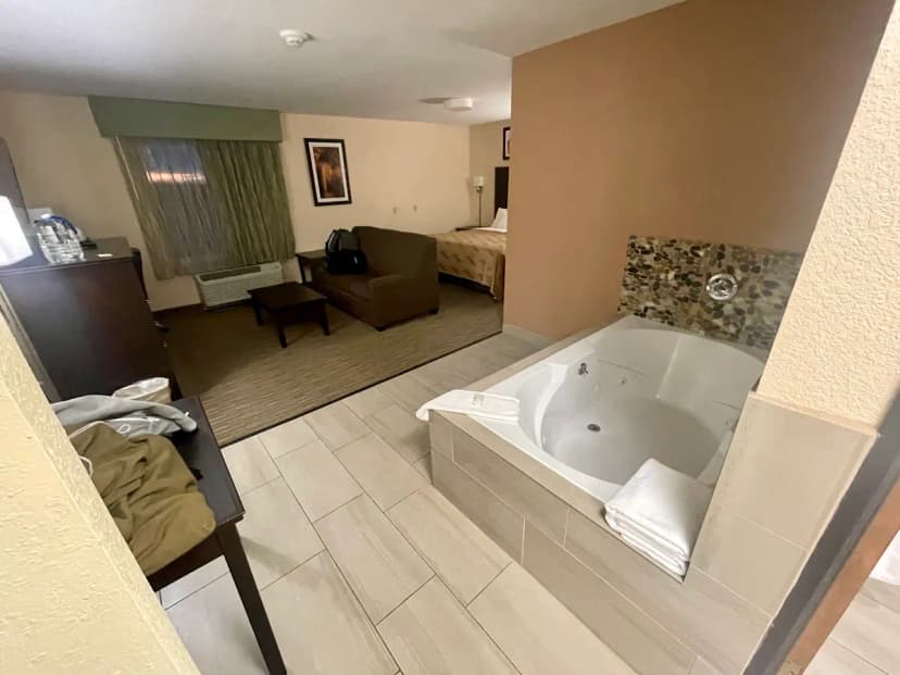 Hotels with jacuzzi in room in Brandenburg