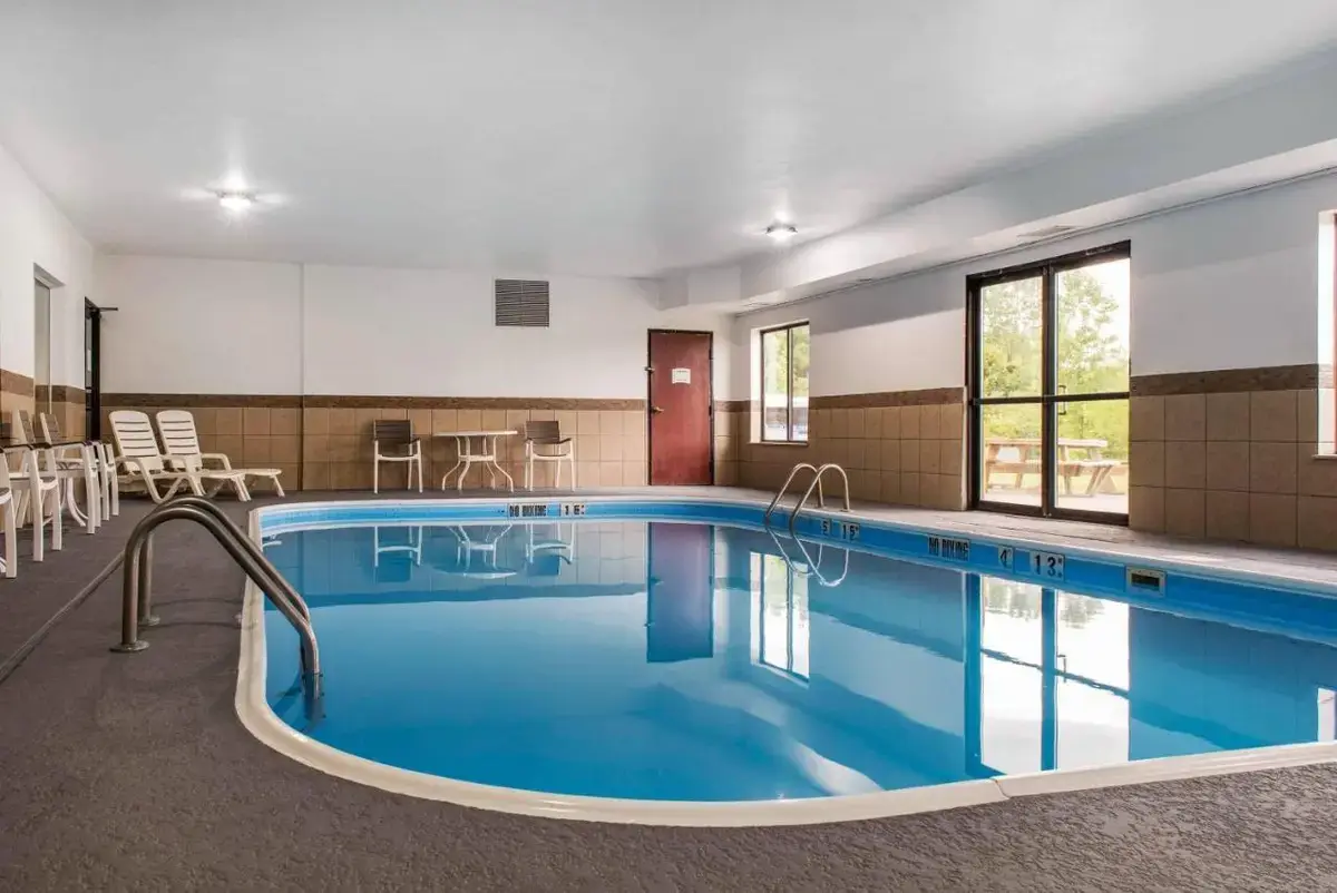 In-room jacuzzi tub at Quality Inn & Suites in Anderson, IN