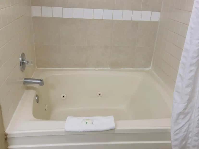 In-room hot tub at Quality Inn & Suites Seville in Medina, OH