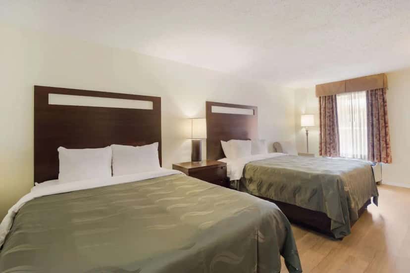 In-room hot tub at Quality Inn & Suites Statesboro in Statesboro, GA
