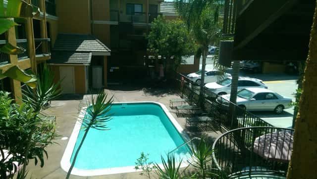 Quality Inn & Suites Westminster Seal Beach — guest room