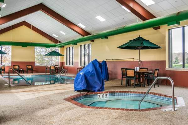 Shared indoor hot tub at Quality Inn Bloomington Near University