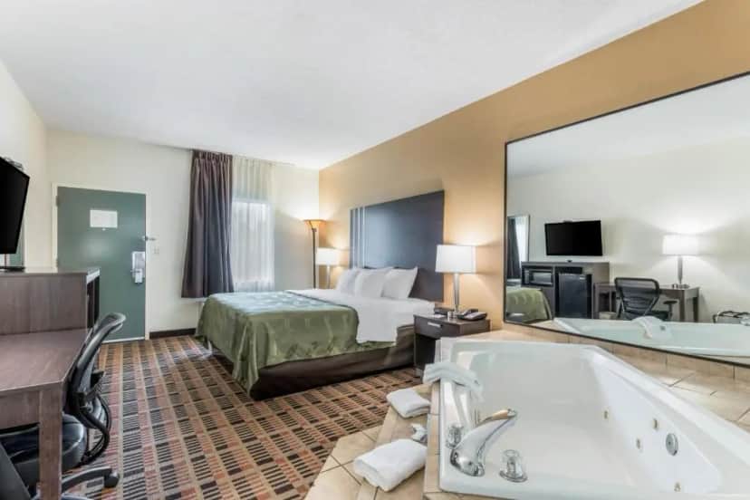 Private in-room jacuzzi in the King Suite - Non Smoking at Quality Inn Downtown