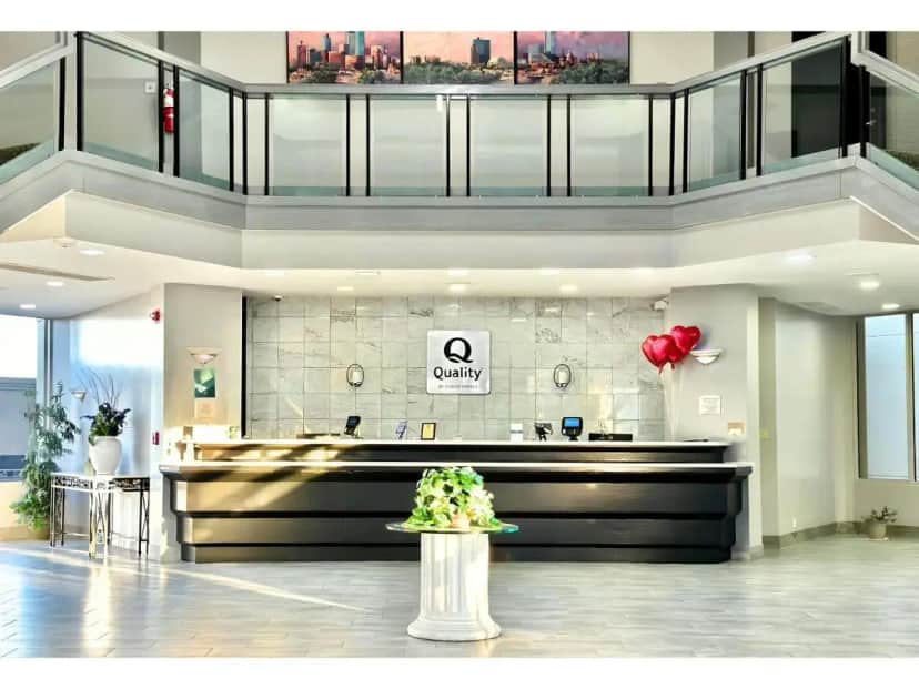 a lobby with a cash counter in a building at Quality Inn Fort Worth - Downtown East in Fort Worth