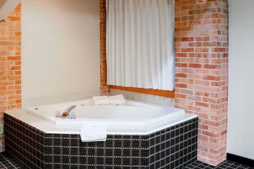 In-room hot tub at Quality Inn Plainfield in Plainfield, IN