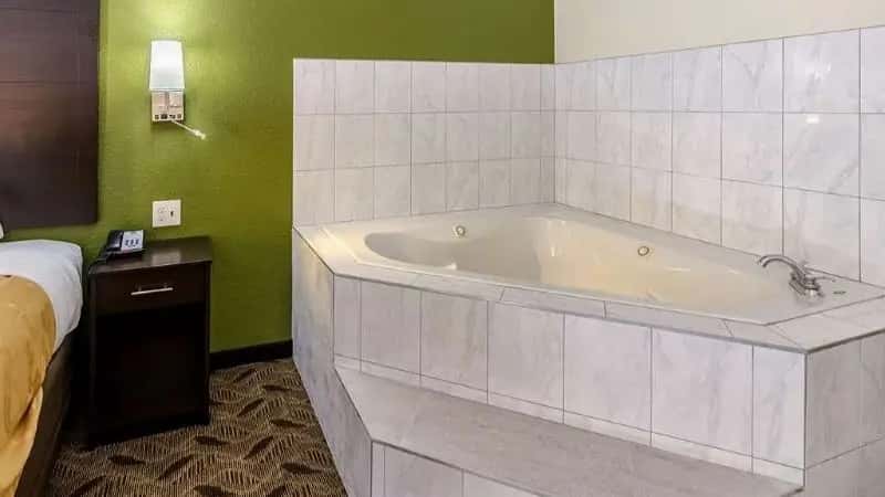 In-room hot tub at Quality Inn Tanglewood in Roanoke, VA