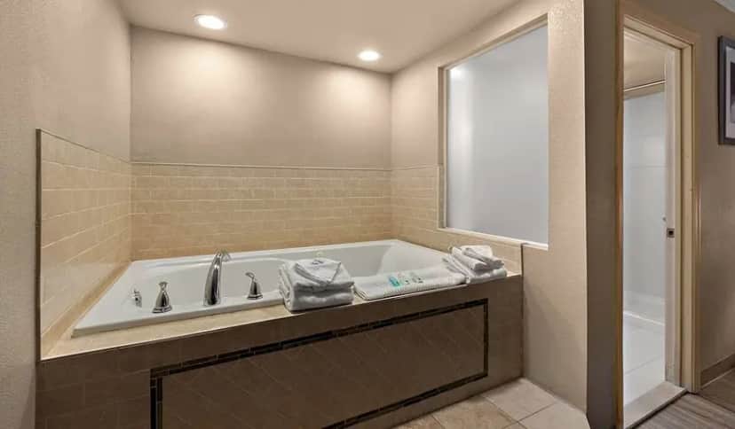 Quality Inn Wayne - Fairfield Area hotel photo 1 in Wayne, New Jersey
