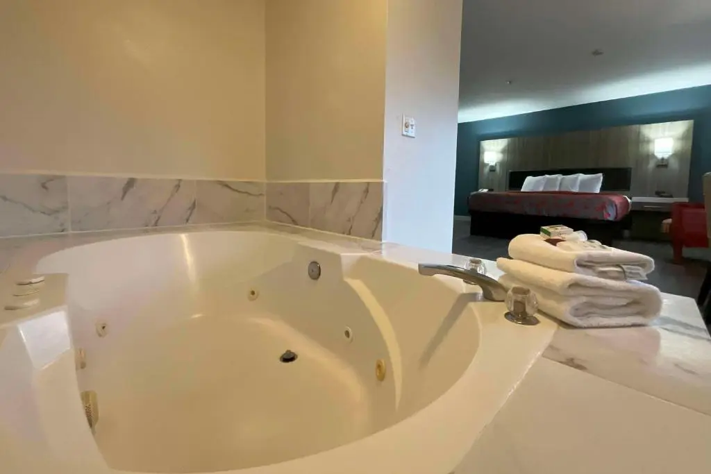 Hotels in Kent with a jacuzzi in the room