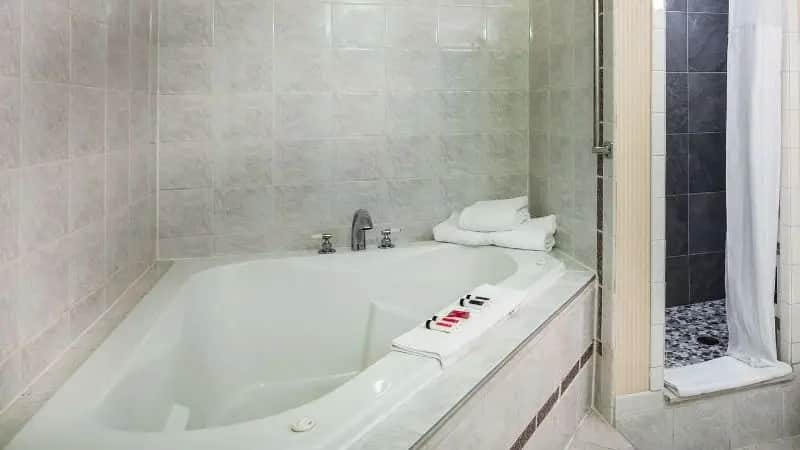 Ramada by Wyndham Ligonier hotel photo 1 in Ligonier, Pennsylvania