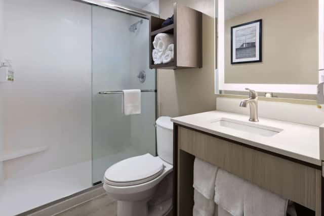 Ramada by Wyndham Parsippany — guest room