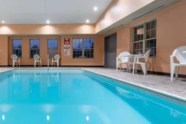 Ramada by Wyndham Sellersburg / Louisville North — guest room