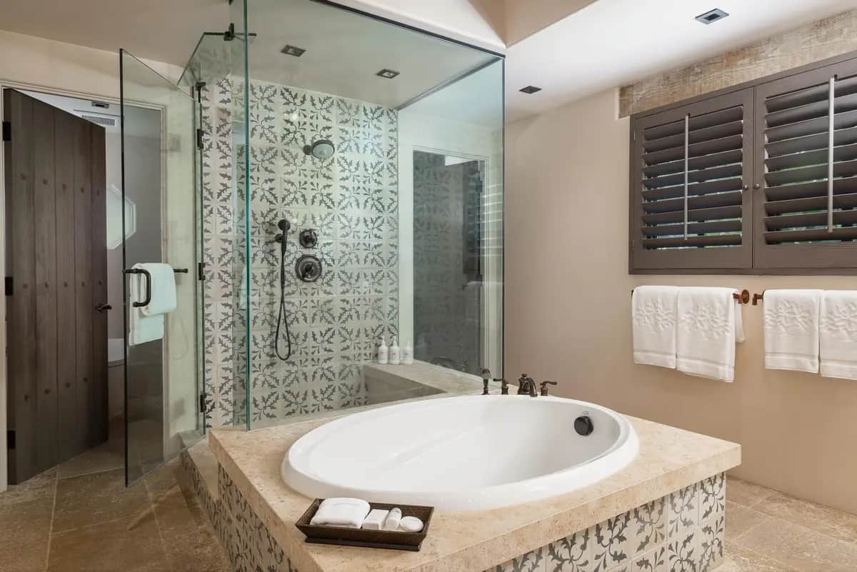 Rancho Valencia Resort & Spa Deep soaking bathtub