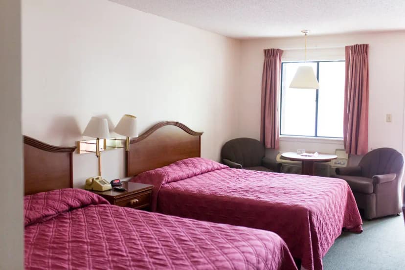 Razorback Lodge