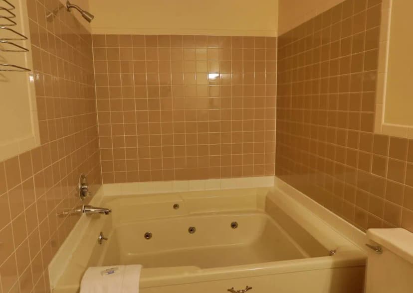 Hotels with jacuzzi in room in Berlin
