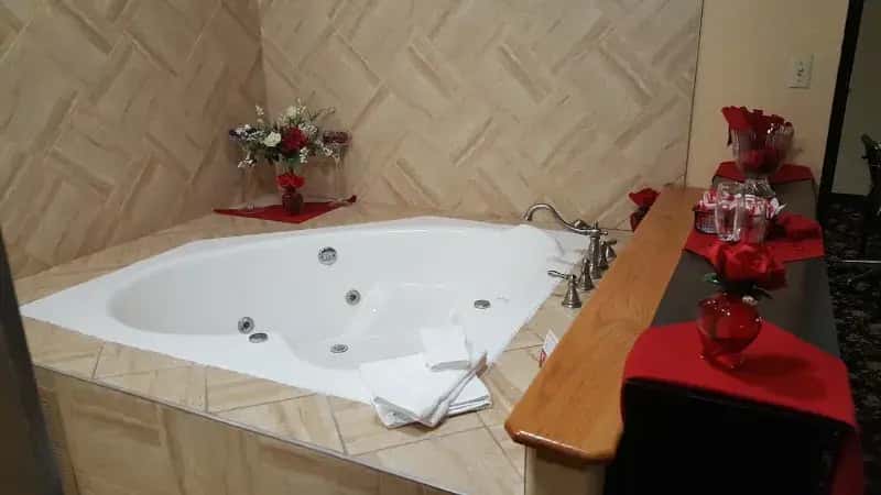 In-room hot tub at Red Lion Hotel Gillette in Gillette, WY