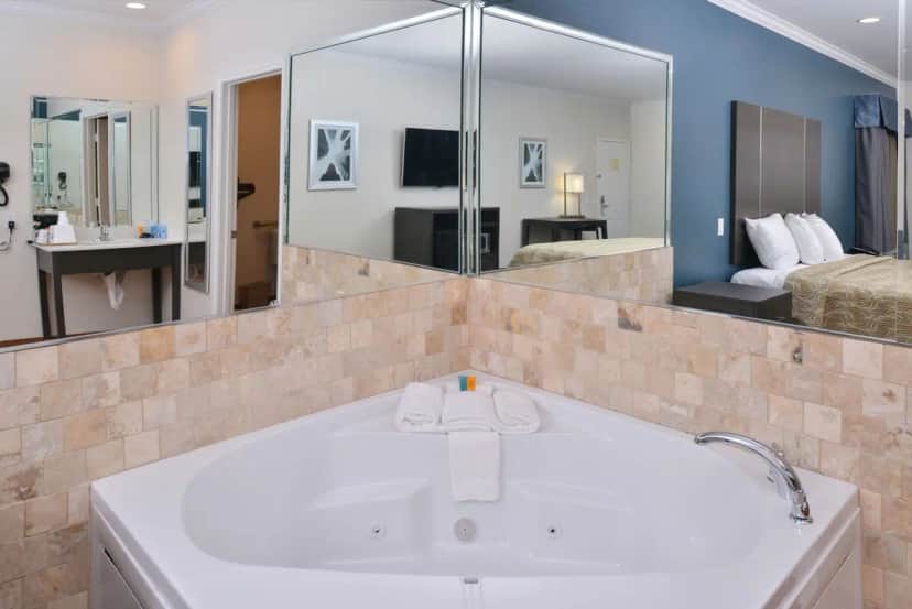 Private in-room jacuzzi at Regency Inn and Suites