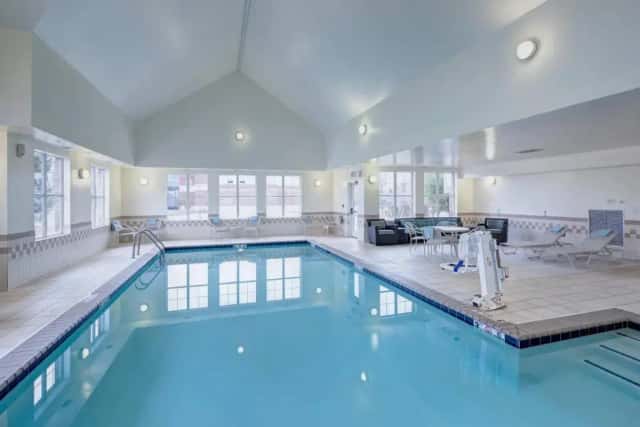 Residence Inn South Bend Mishawaka — guest room