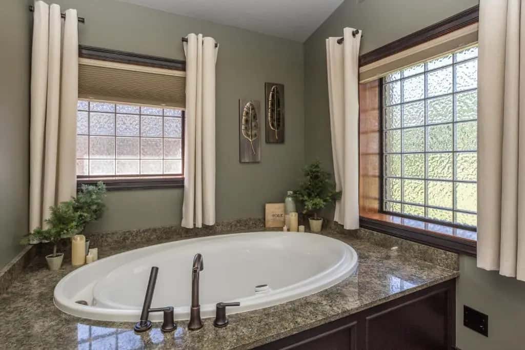 In-room hot tub at River View Lodge in Le Claire, IA