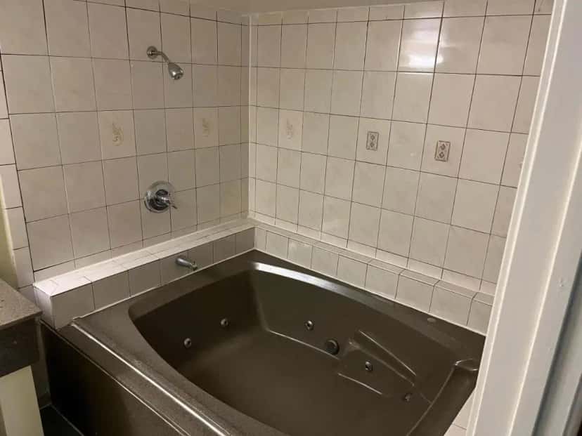 In-room hot tub at Rivera Inn & Suites Motel in Bell, CA