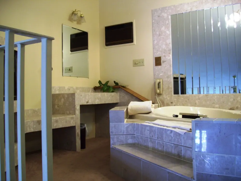 Private in-room jacuzzi tub in the Superior Loft, 1 Double Bed, Jetted Tub, Marina View at Riveredge Resort