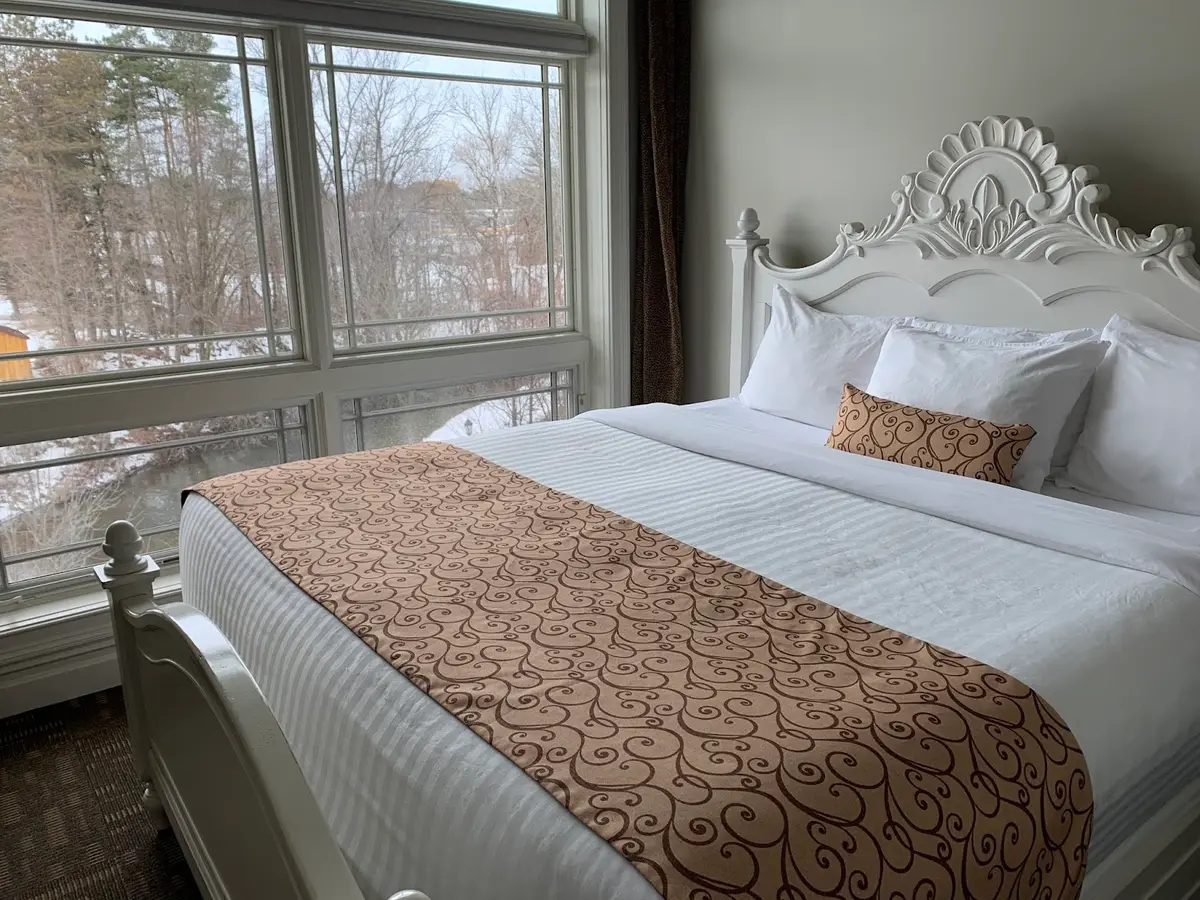 Riverwalk Place Resort & Spa