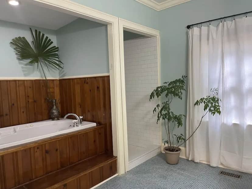 Private in-room jacuzzi tub in the Deluxe Room at Rothschild – Pound House Inn