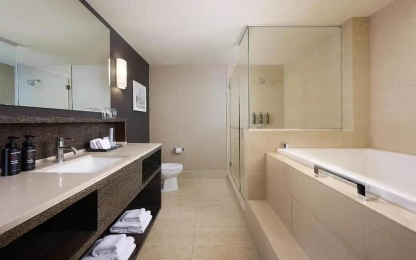Private in-room jacuzzi tub in the Suite at Royal Sonesta Chicago River North