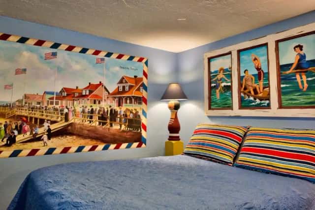 Sandy Cove Inn — guest room