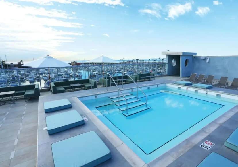 a swimming pool on the roof of a building at Shade Hotel Redondo Beach in Redondo Beach