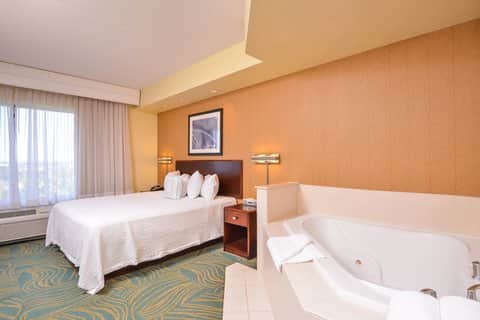 Private in-room jacuzzi at Springhill Suites Arundel Mills Bwi Airport