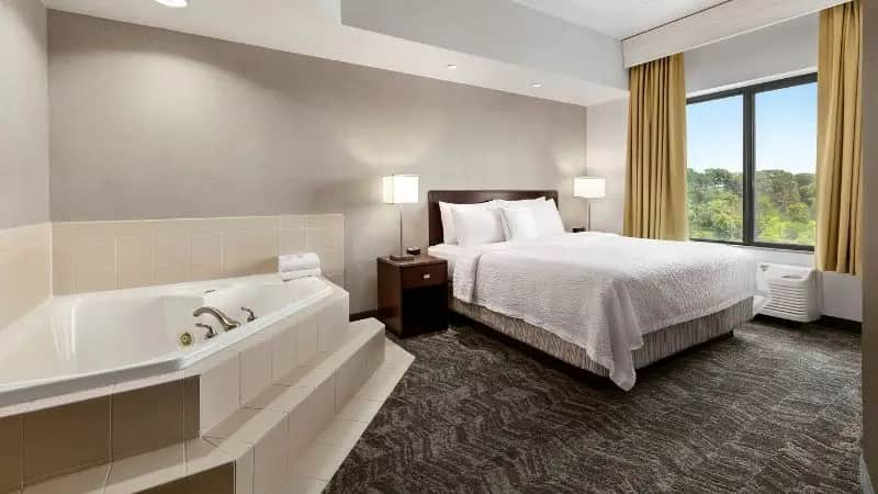 SpringHill Suites by Marriott Dulles Airport — suite