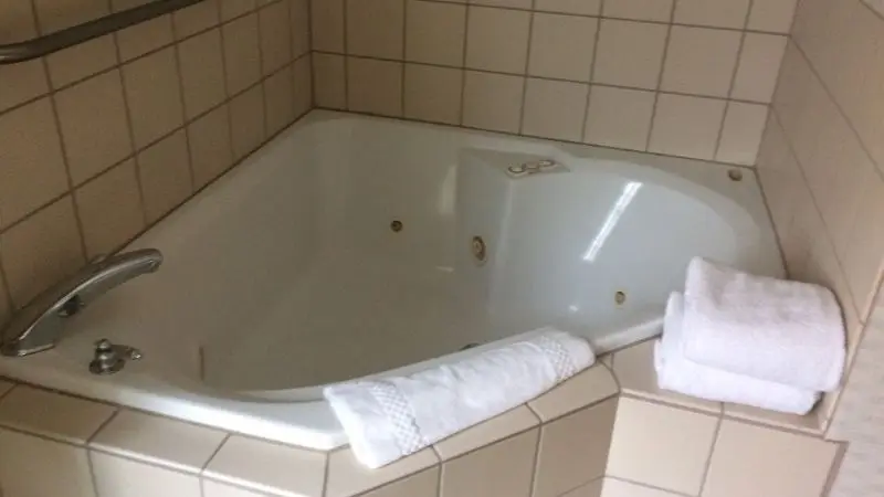 In-room hot tub at SpringHill Suites by Marriott Frankenmuth in Frankenmuth, MI