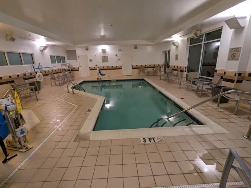 SpringHill Suites Charlotte Lake Norman/Mooresville — pool