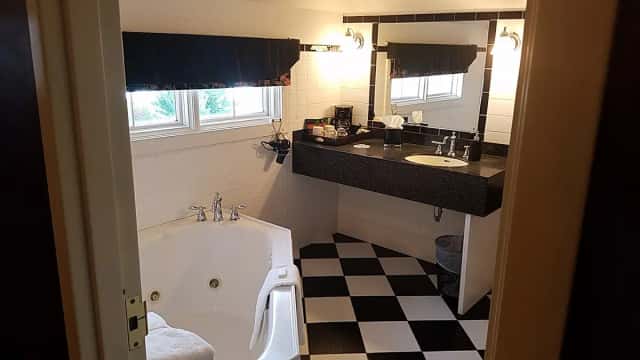 Deep soaking bathtub at St. Brendan's Inn