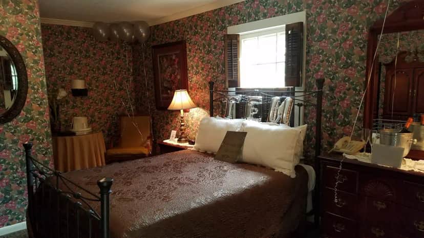 Stroudsmoor — guest room