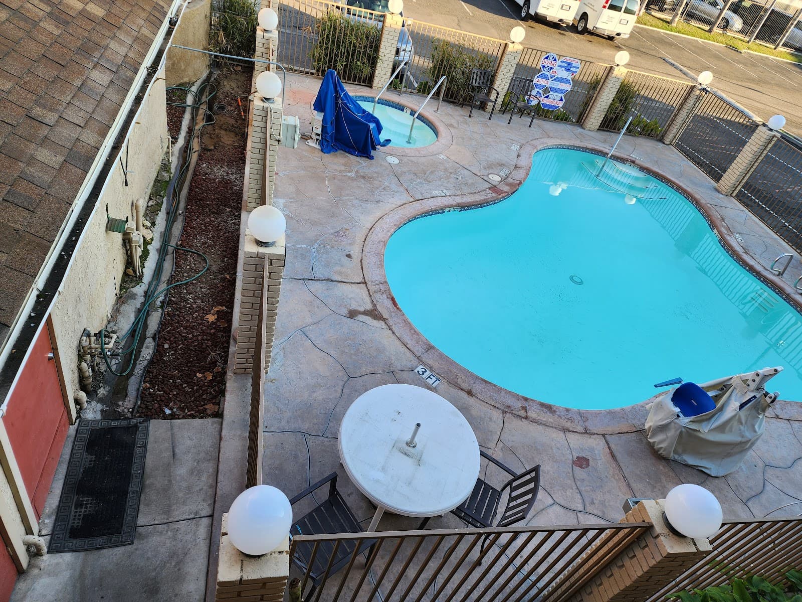 Super 8 by Wyndham Bakersfield South CA