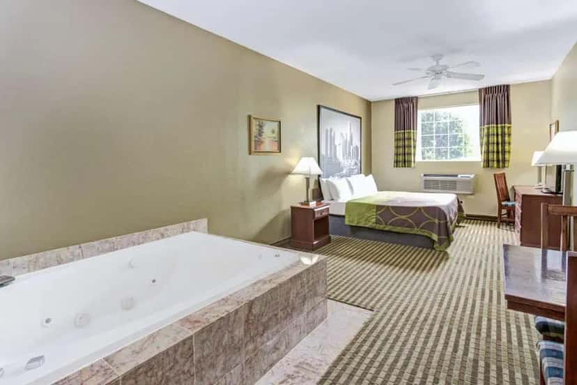 In-room hot tub at Super 8 by Wyndham Gurnee in Kenosha, WI