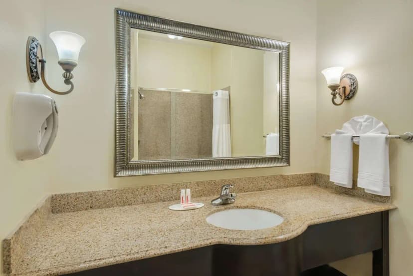 Hotels with jacuzzi in room in Hidalgo