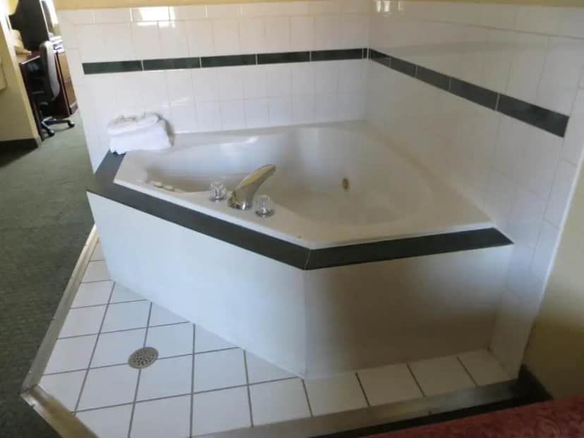 Gallery image of Super 8 by Wyndham Indianapolis/NE/Castleton Area in Castleton