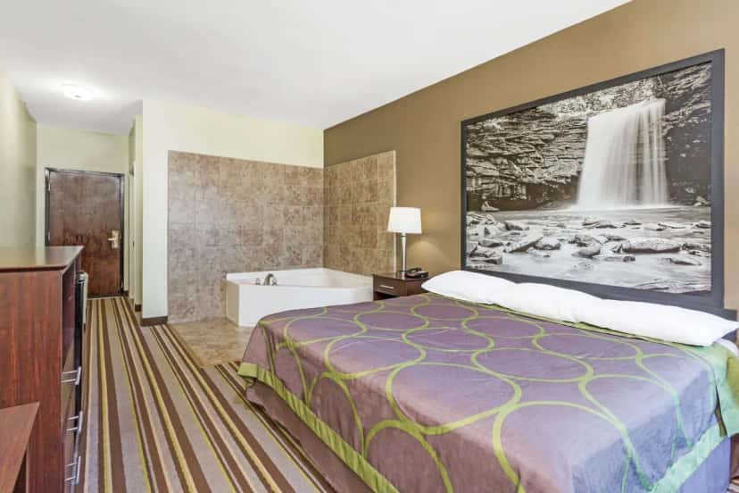 In-room hot tub at Super 8 by Wyndham Midlothian/Richmond Area in Midlothian, VA