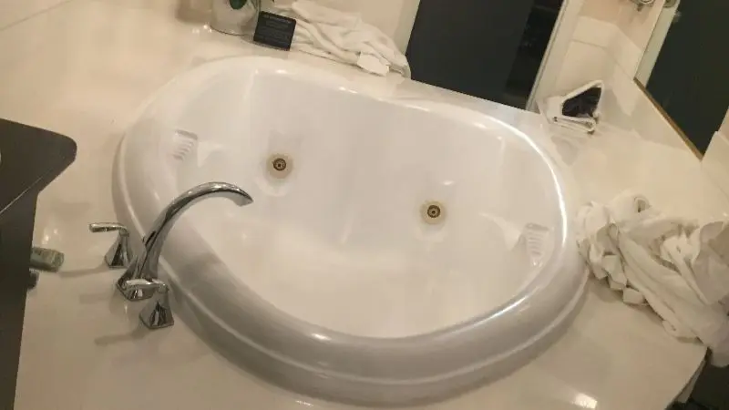 In-room hot tub at Super 8 by Wyndham St. George UT in Saint George, UT