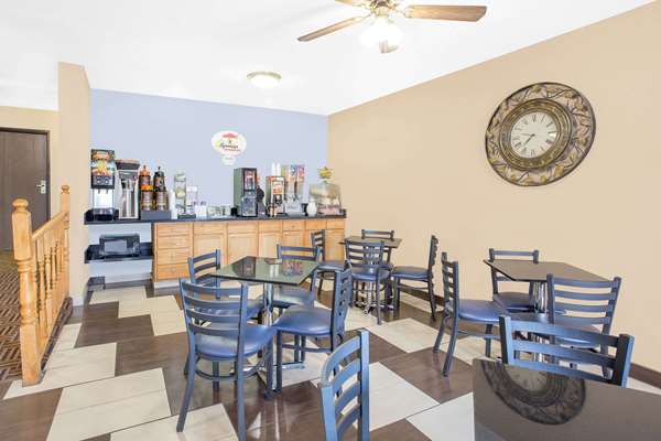 Hotels with jacuzzi in room in Waterloo