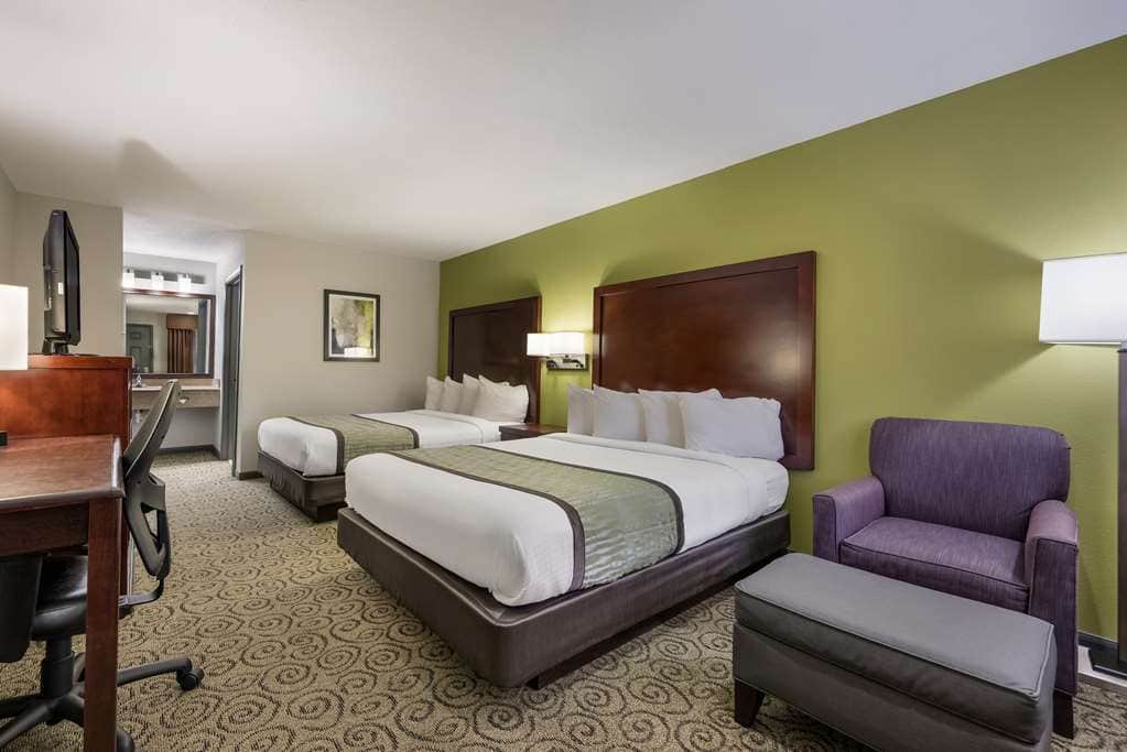 SureStay By Best Western Deer Park — guest room