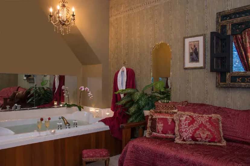 In-room hot tub at Sutherland House Victorian Bed & Breakfast in Canandaigua, NY