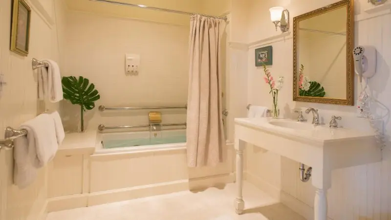 In-room hot tub at Swift House Inn in Middlebury, VT
