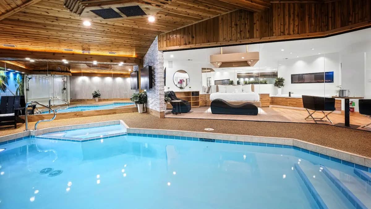 Shared indoor hot tub at Sybaris Frankfort