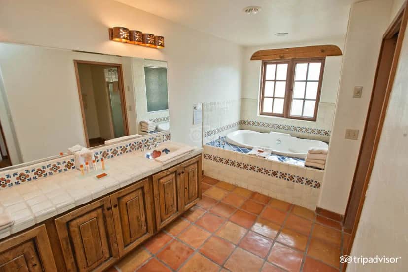 Tanque Verde Ranch hotel photo 1 in Tucson, Arizona