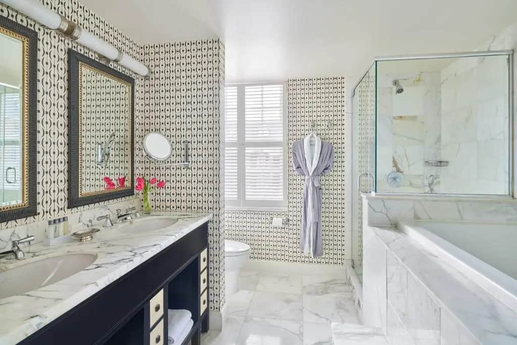 Private in-room jacuzzi tub in the 1 King, Sofa Bed at The Alexandrian Old Town Alexandria
